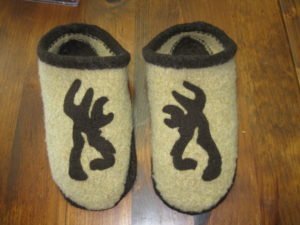 trent fiber trends felted clogs